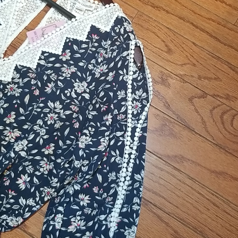 Romper - Picture 7 of 8